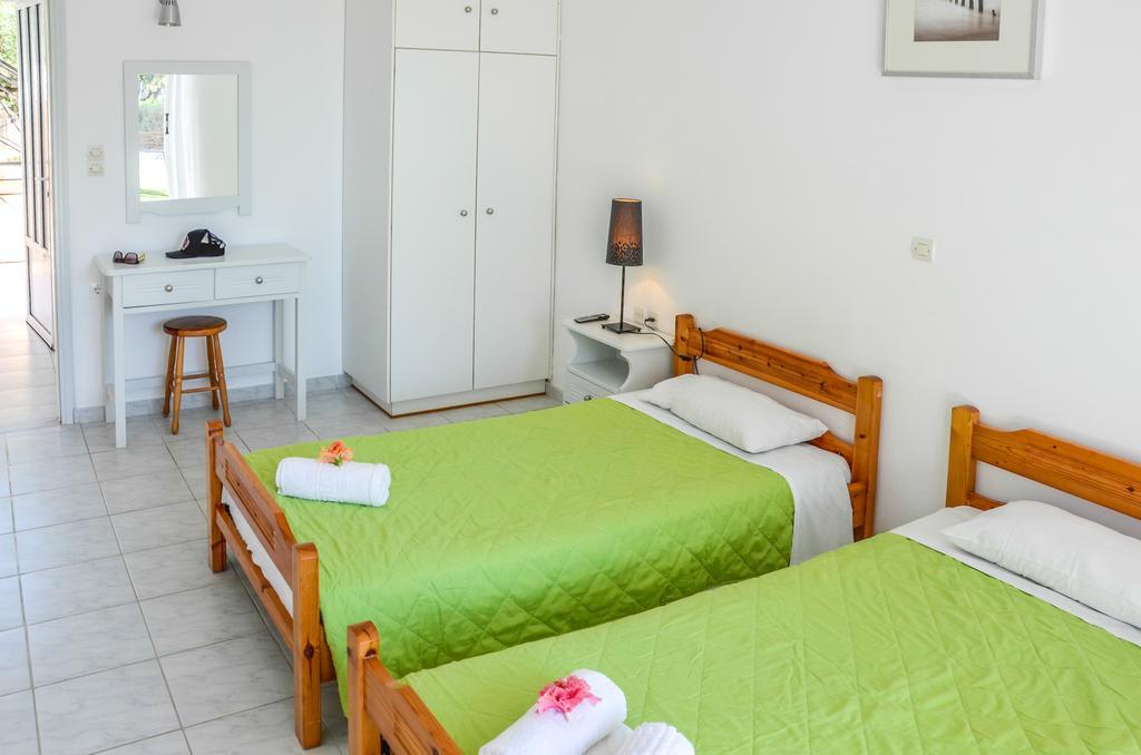 Olive Grove Apts Lithakia  Ngoại thất bức ảnh